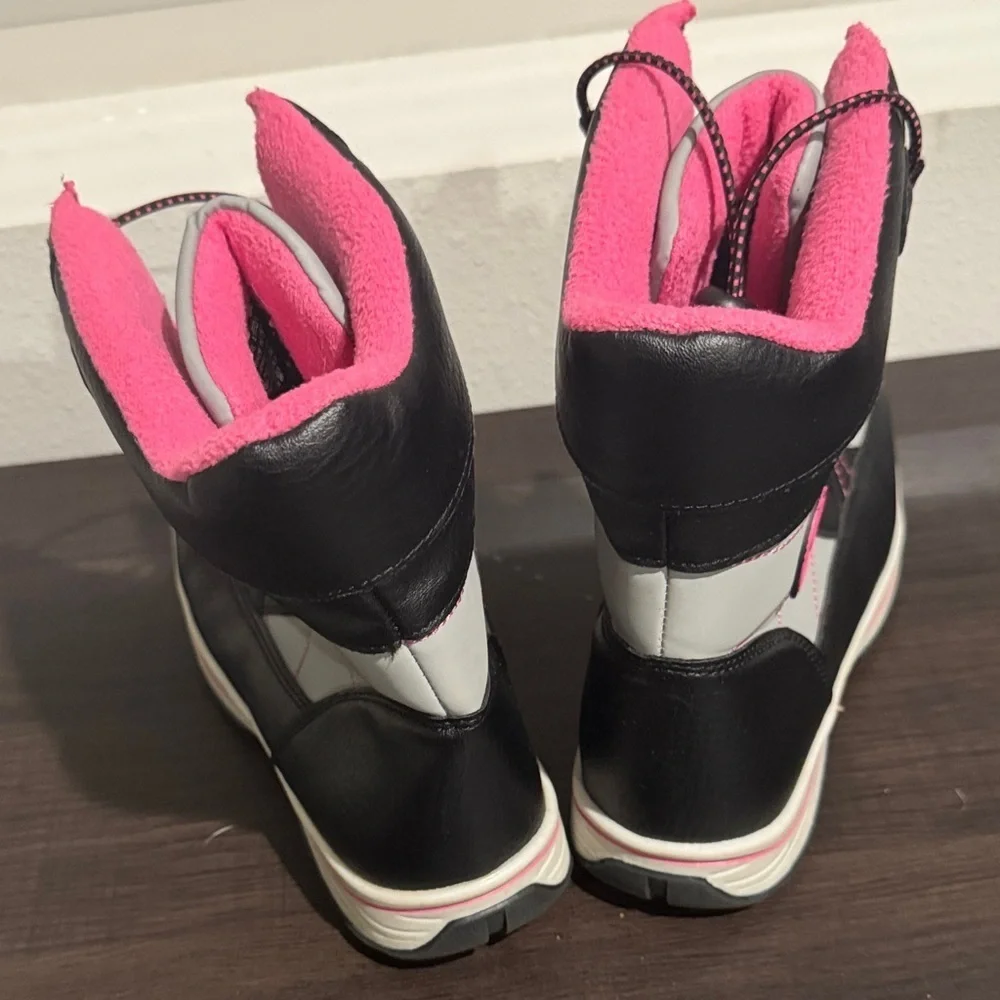 totes Kids Black and Pink Snow Boots